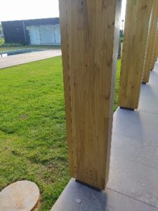 Figura 1 - pilares afastados do piso acabado